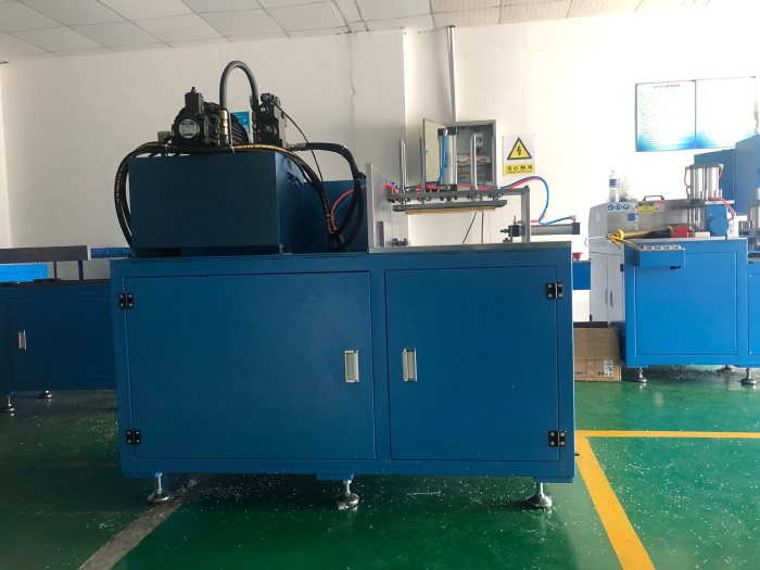 無尾料鋸切設備的鋸片使用和保養(yǎng)