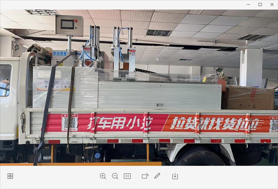 合作3年的老客戶，再次回購一臺全自動切鋁機(jī)設(shè)備發(fā)貨了