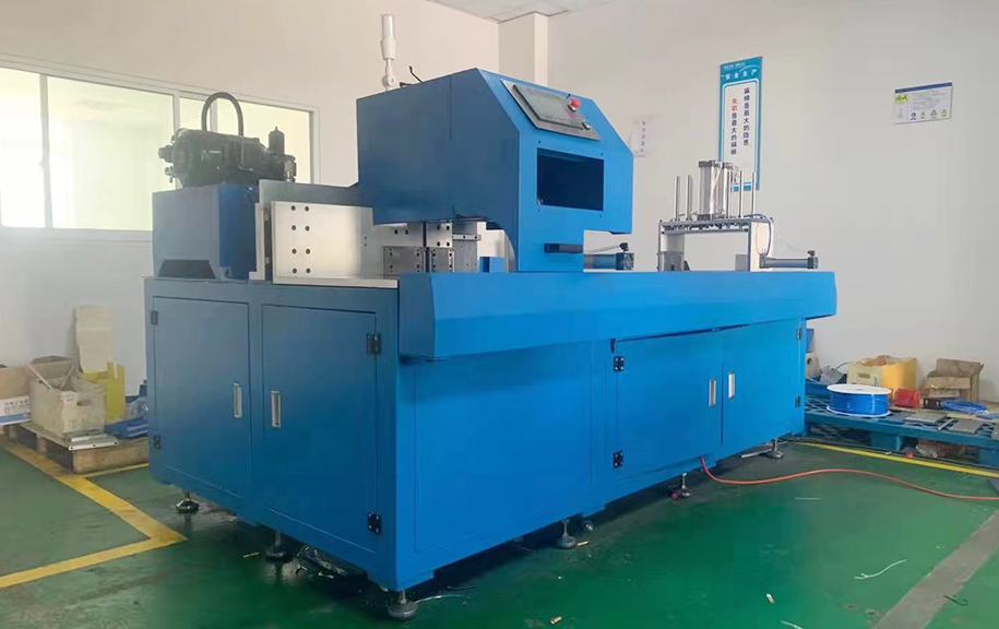 SDY-QFW450全自動(dòng)無尾料分離鋸切機(jī) SDY-QFW450全自動(dòng)無尾料分離鋸切機(jī)