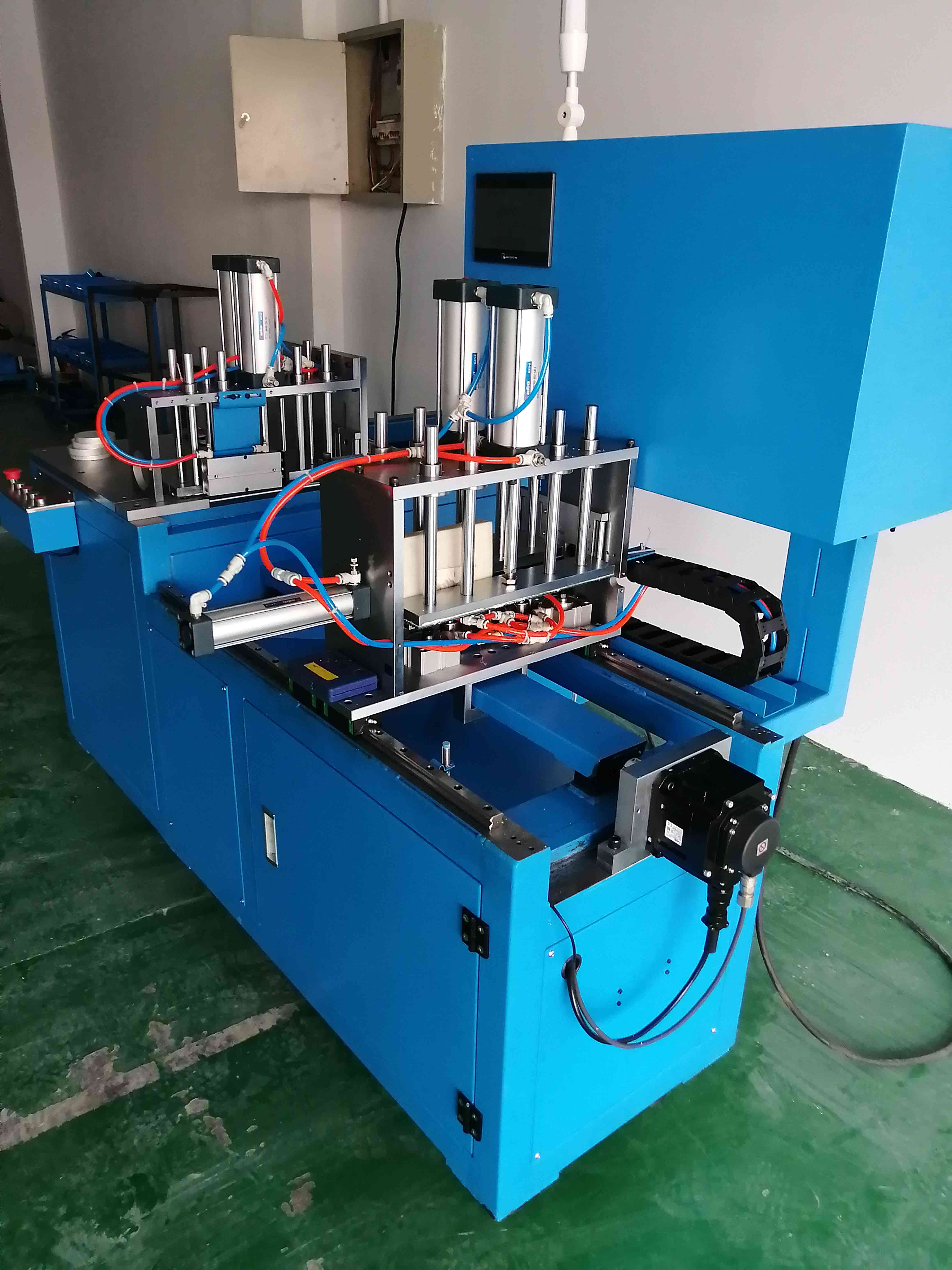 臺式鋁型材切割機的有以下幾種，根據(jù)用戶需求做選擇