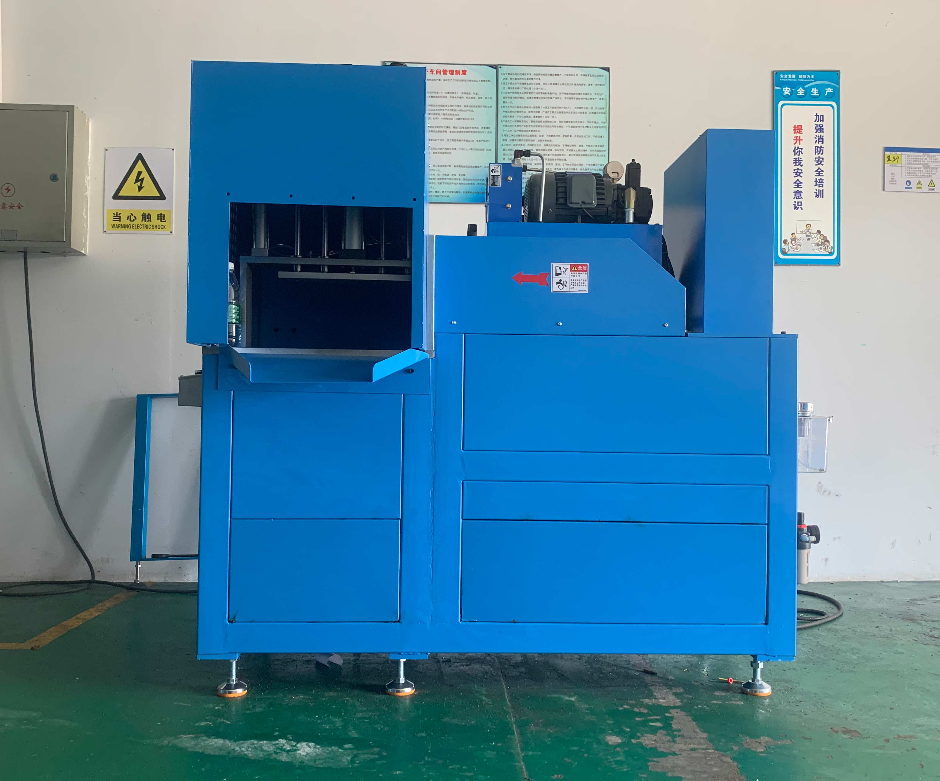 上下進刀切鋁機設備